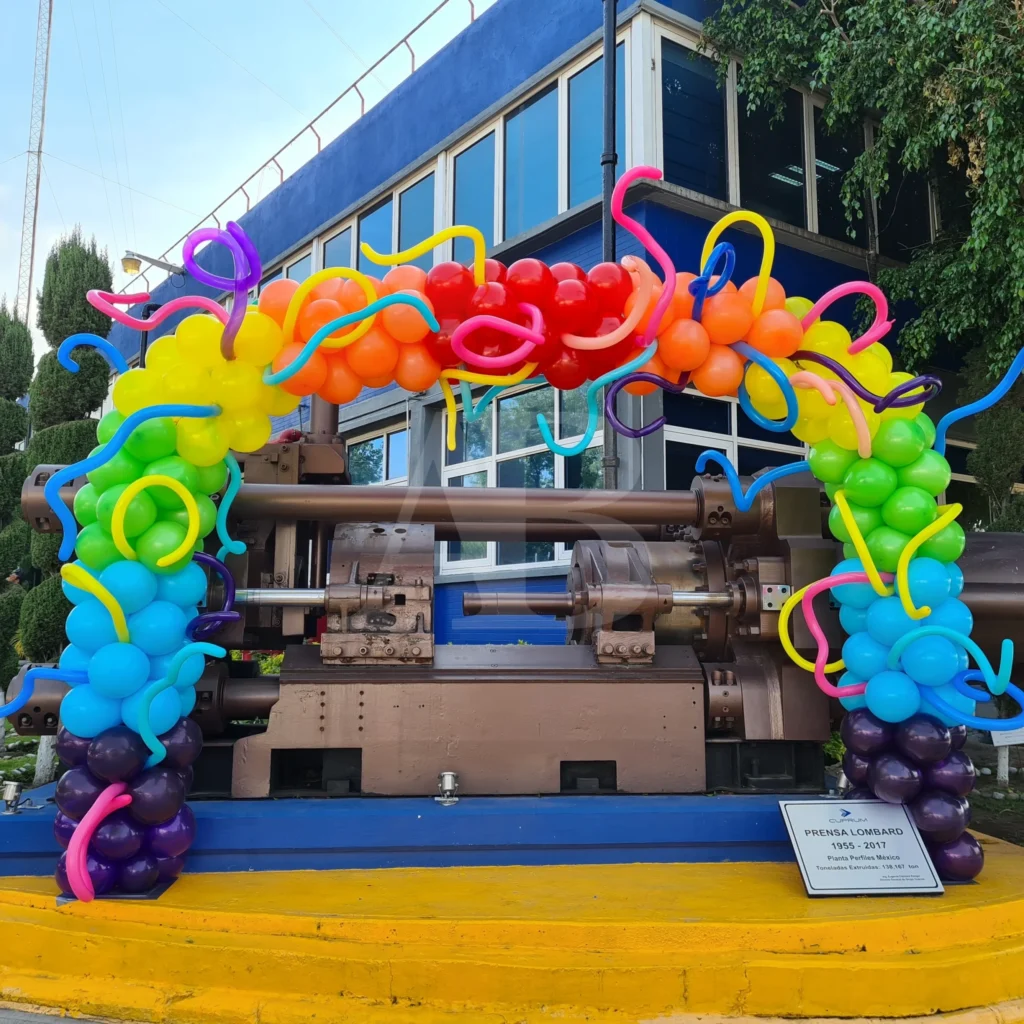 Arcco-de-globo-pride-scaled-1.webp